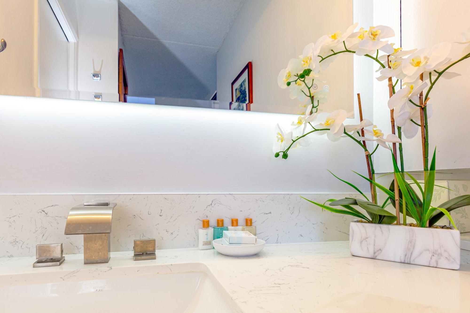 Renovated Ocean View Suite, Near Beach, Free Parking Honolulu Exteriér fotografie