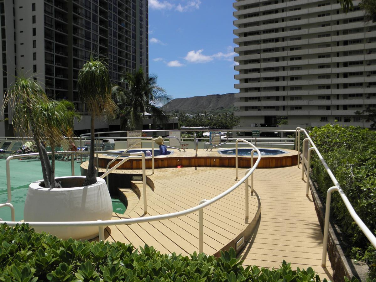 Renovated Ocean View Suite, Near Beach, Free Parking Honolulu Exteriér fotografie